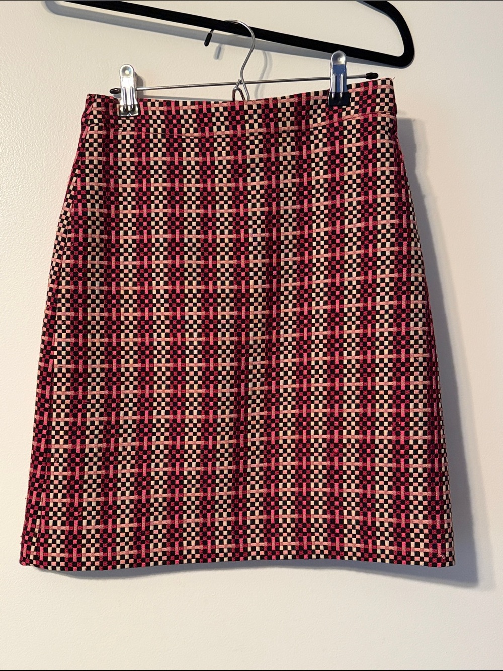 Ann Taylor Loft petite 00P pencil textured work skirt with lining black red pink